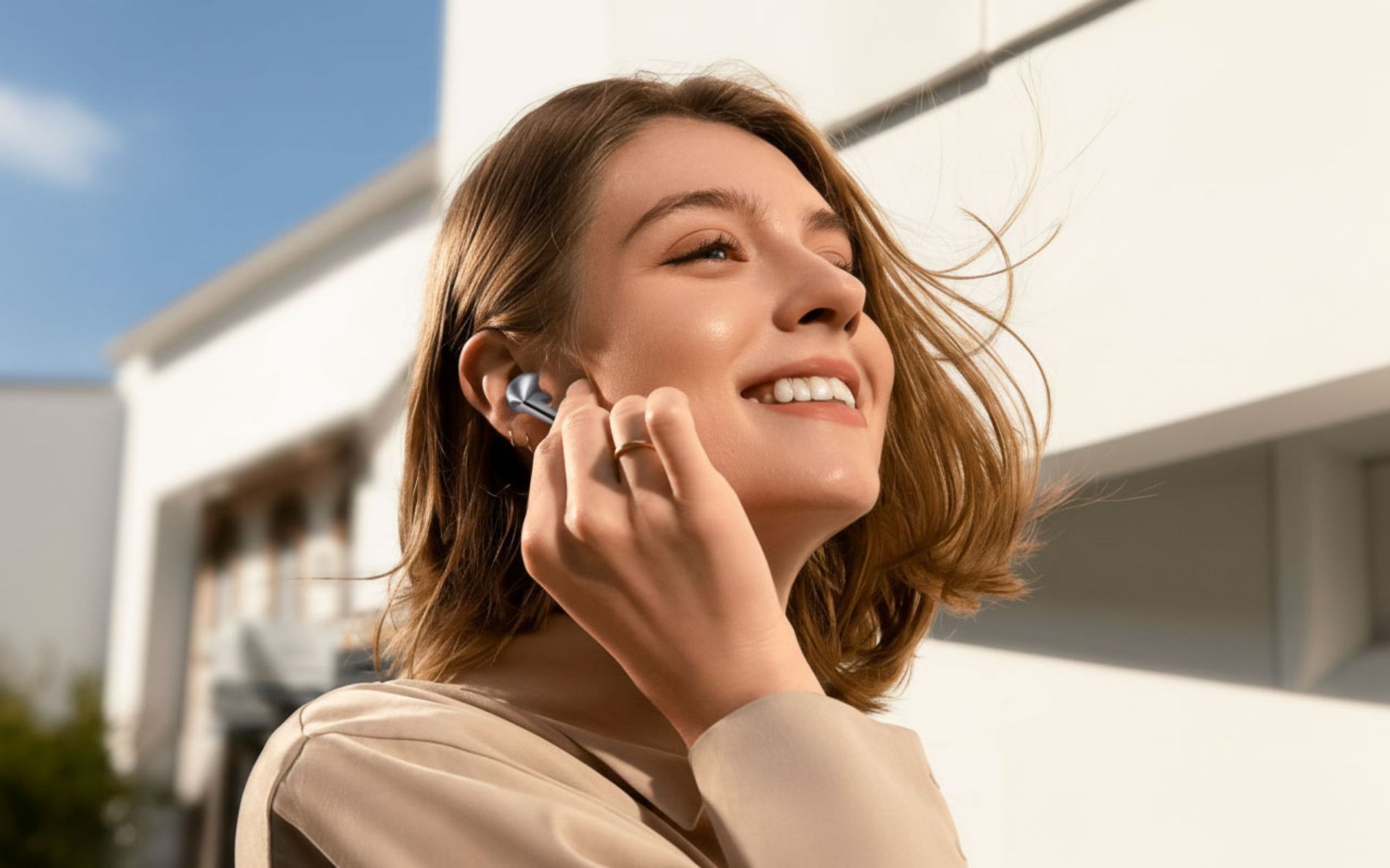 Hình ảnh cho danh mục Mẹo chống mất kết nối Bluetooth Galaxy Buds với điện thoại bạn cần nằm lòng